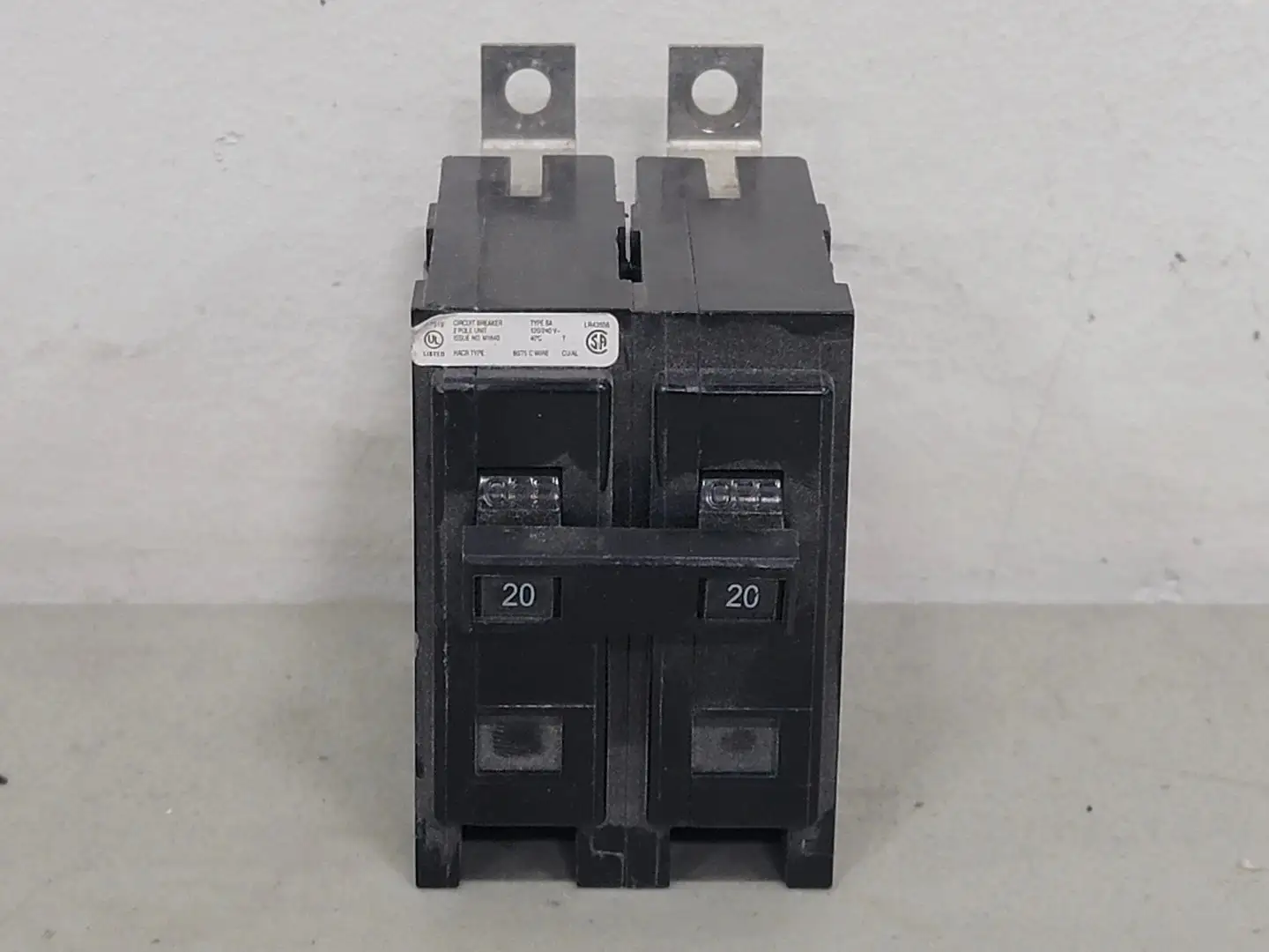 USED CUTLER-HAMMER BA220