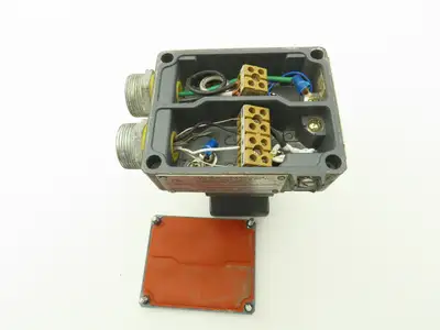 Foxboro 800HA-WCR-PJGFNA-A Magnetic Flowtube Meter 1/2" Line 740psi