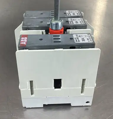 ABB OS30FACC12 w/KLDR1 Fuses 600VAC 30A 4D-46