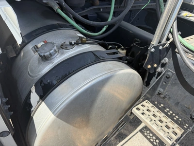 Used 2021 VOLVO VNL760 Conventional trucks Indiana US | Miedema Asset Management Group #1414665