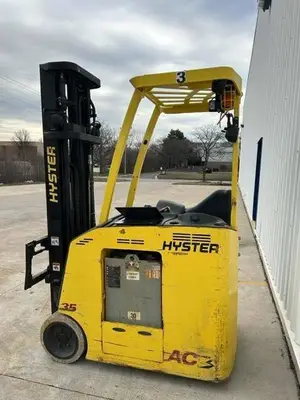 Used 2016 HYSTER E35HSD3 3-Wheel Stand up Electric Counterbalance Forklifts Illinois US | Somerset Equipment Sales #1546271