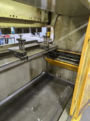 88 TON X 10' US INDUSTRIAL MODEL #US8810 HYDRAULIC PRESS BRAKE WITH BACK GAUGE: STOCK #21998