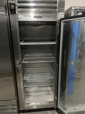 Used TRAULSEN UR30WT-A Display Refrigerators Florida US | BAM Discount Restaurant Equipment #1390524