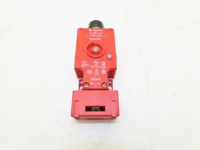 Allen Bradley 440G-S36061 Spartan Guardmaster Guard Locking Switch 110VAC 12-Pin