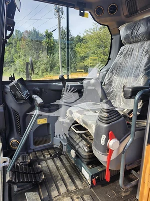 USED 2023 HYUNDAI HX85A
