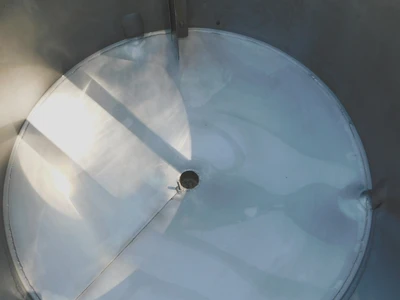 USED 150 GALLON TANK 150 GALLON MIX TANK
