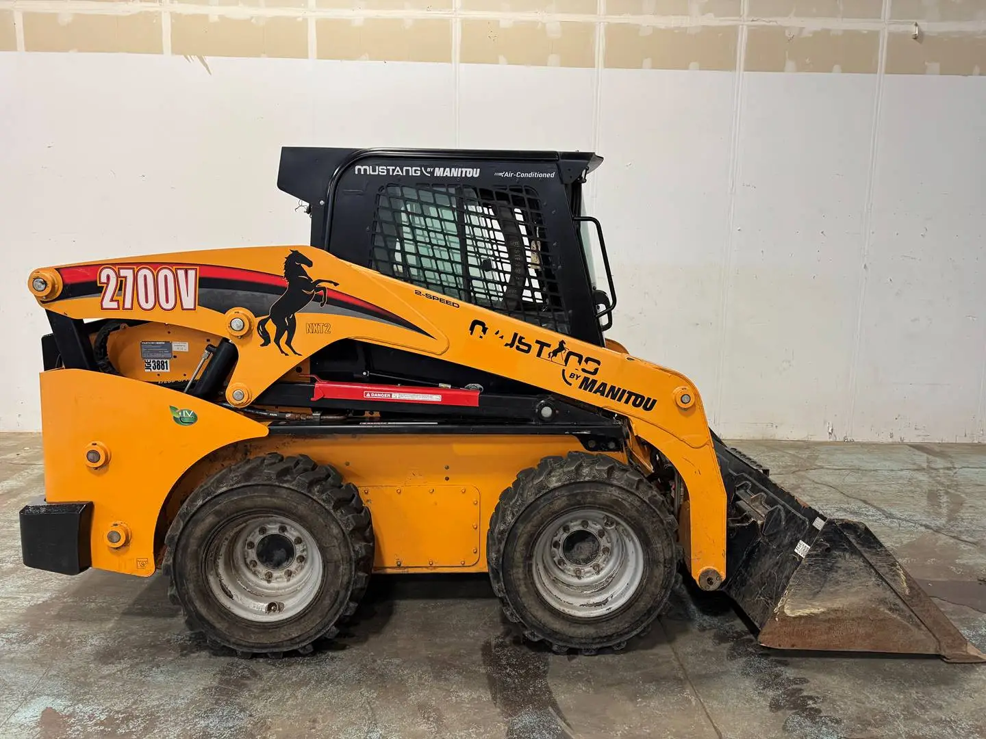 Used 2020 MANITOU MUSTANG 2700V Skid Steer Loaders Minnesota US | Birnstengel Equipment #1554089