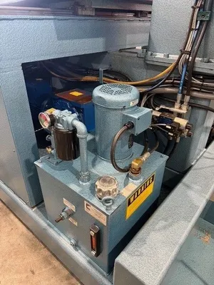 2013 DOALL 2618 Vertical Band Saws | GMT (9)