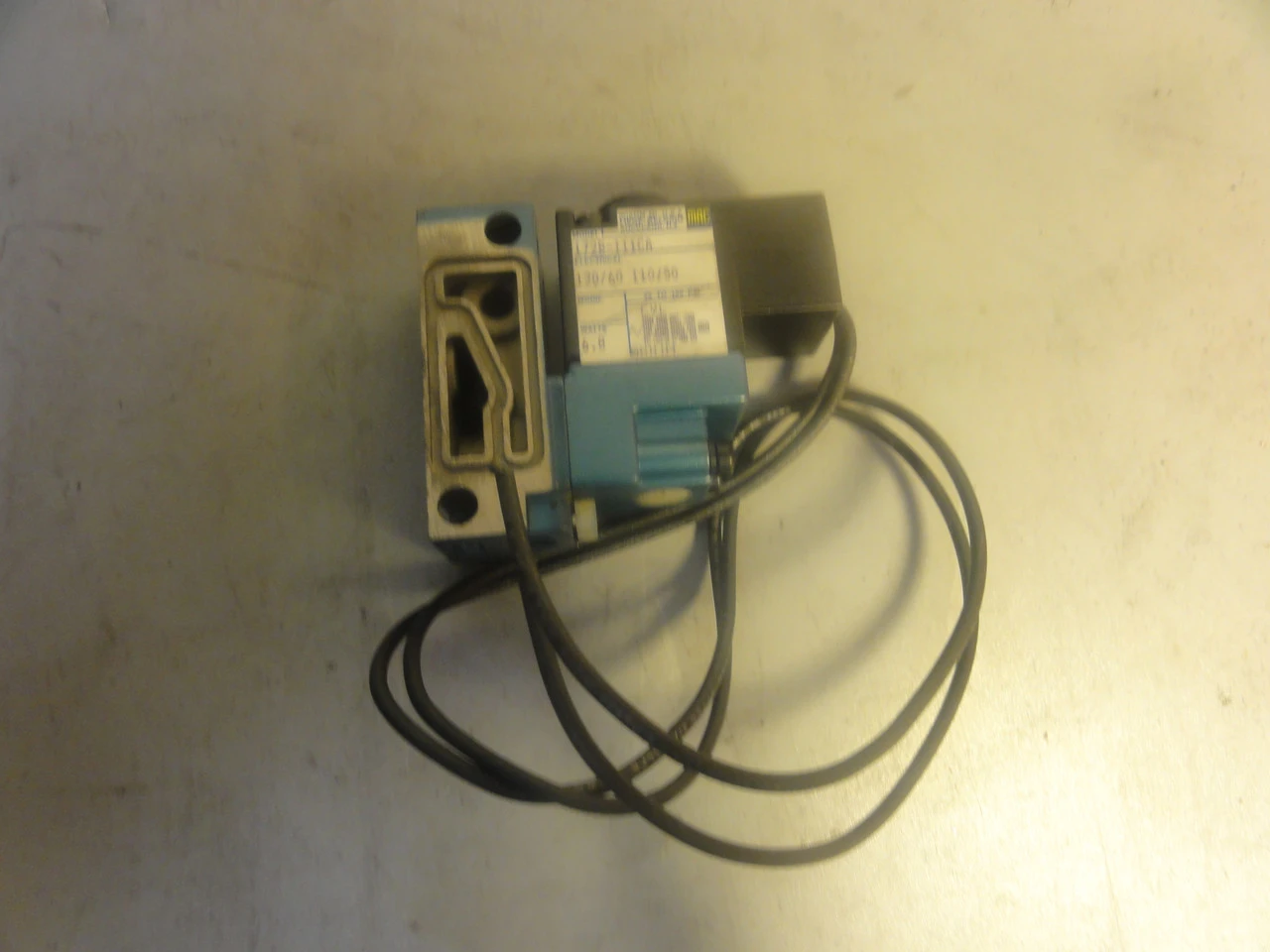 NEW MAC VALVES INC. 172B-111CA