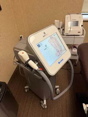 Used 2020 LUMENIS QUATTRO WITH XC 805 AND ET HAND PIECES, HAIR REMOVAL, PIGMENTED LESIONS, VASCULAR LESIONS Lasers / Laser Systems Minnesota US | Midwest Medical #1467819