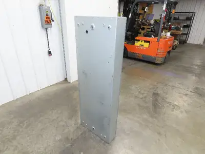 Square D NF442L2C NF Panelboard Breaker Box 200A 600Y/347V 3PH 4W 42 Circuit