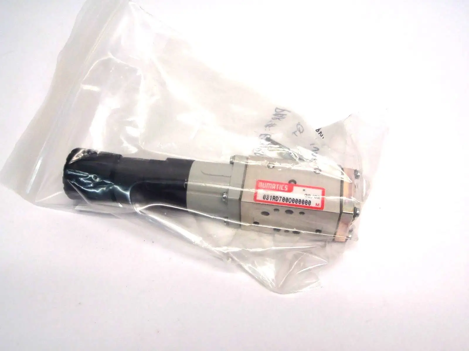 Used Numatics Regulator Assembly, Missing One Regulator Air Pressure Regulators Michigan US | Maverick Industrial Sales #1394433