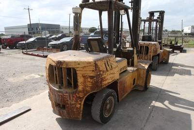 Hyster H80XL 8,000 lbs Cap Forklift (LOCATION: Schertz, TX)