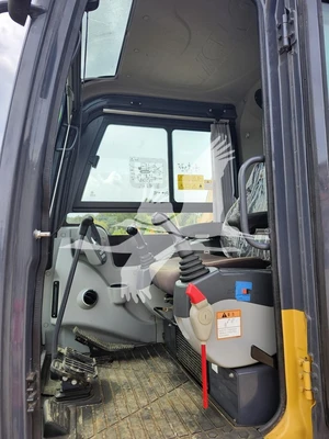 USED 2021 XCMG XE60