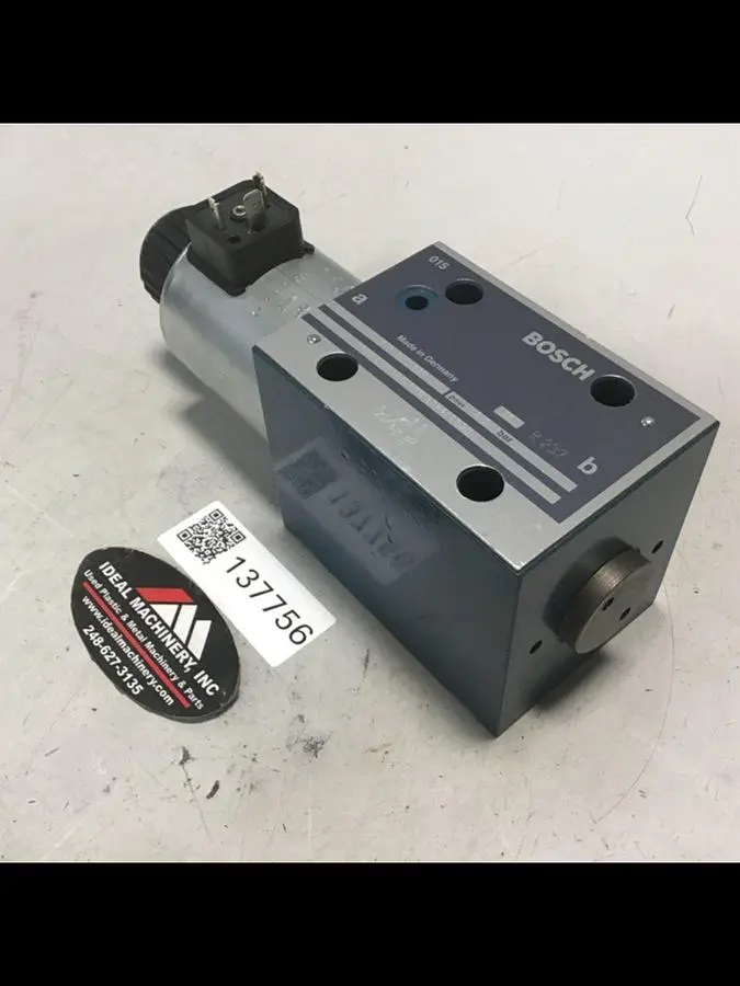 USED BOSCH 0 810 001 830