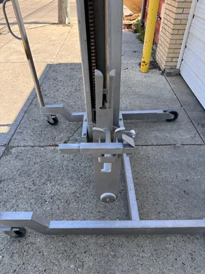Used HAVANTEC Cart Lift Tippers Illinois US | M&M Equipment Corp. #1405160