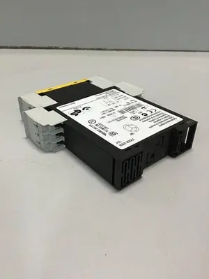 USED SIEMENS 3TK2821-2CB30