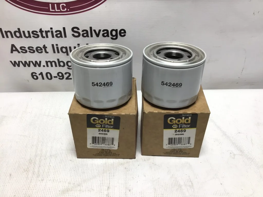 Napa Gold 2469 Air Filter 542469 Wix 42469 lot of 2