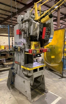1975 NIAGARA M45 OBI Presses (Open Back Inclinable) | Mohawk Machinery (7)