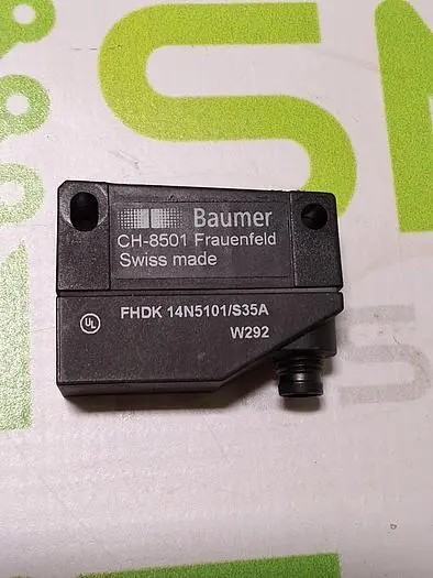 BAUMER CH-8501 FHDK 14N5101/S35A DIFFUSE PHOTOELECTRIC SENSOR