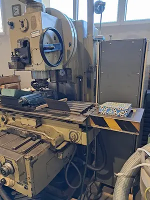 Used 1985 HECKERT FSS 400 Vertical Mills CZ | Amaron s.r.o. #1366672