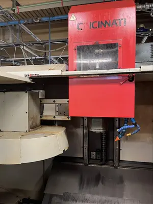 USED CINCINNATI ARROW VMC 750