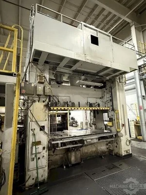 USED 1990 KOMATSU E2G400