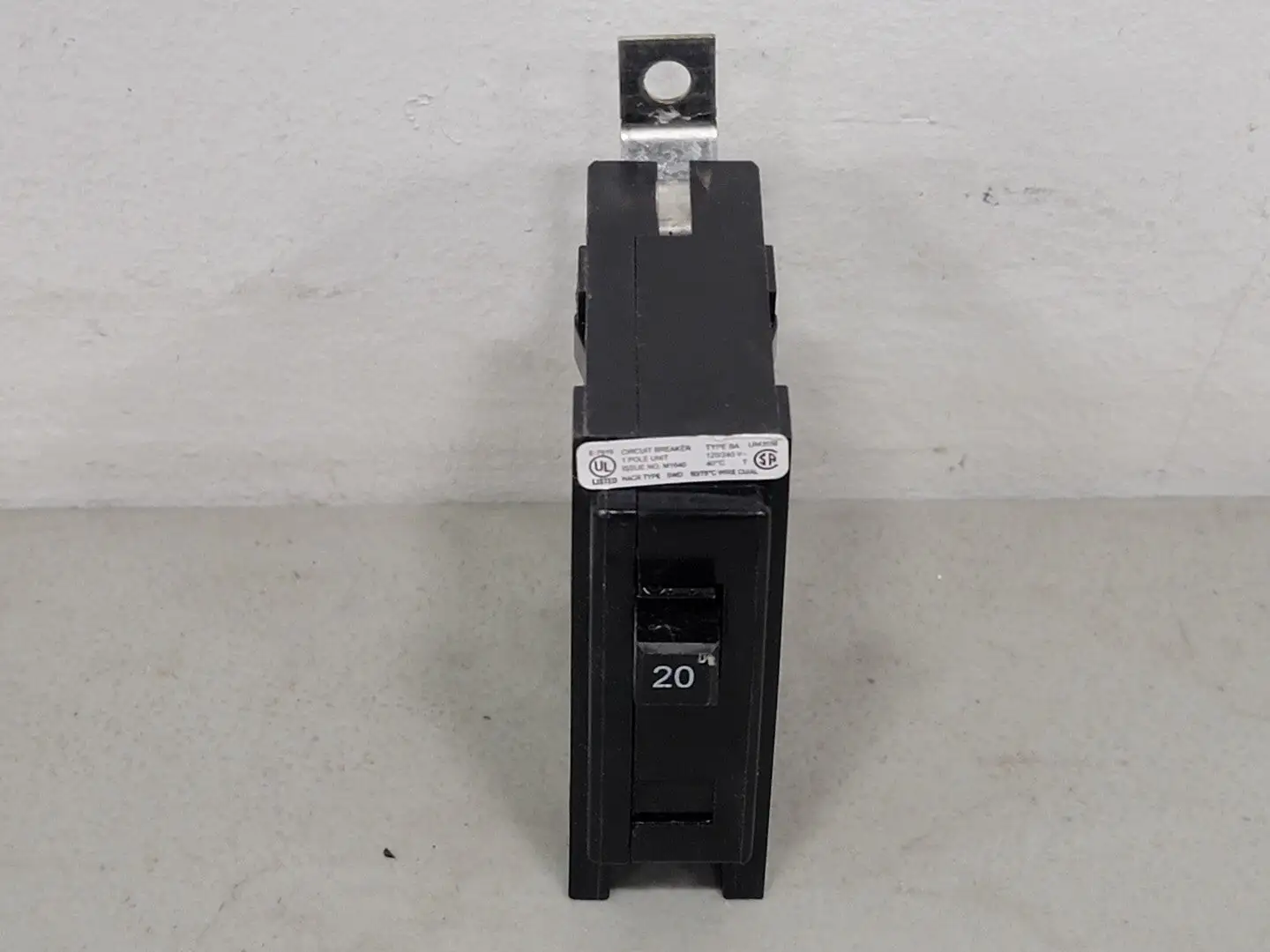 USED CUTLER-HAMMER BA120