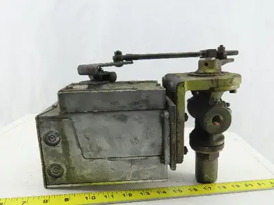 Barber-Coleman EA57 Actuator 0.65A 120V 60Hz 40W W/2-3706 3/8" NPT Valve