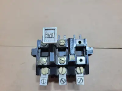 Used ALLEN-BRADLEY 40185-800-01 Relays & Switches British Columbia CA | Lenmark #1489022