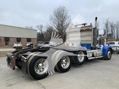 USED 2007 KENWORTH W900L