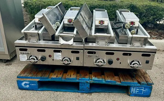 Used VULCAN _UNKNOWN_ Commercial Flat Top Griddles Ohio US | Palm Beach Restaurant Equipment, LLC #1421271