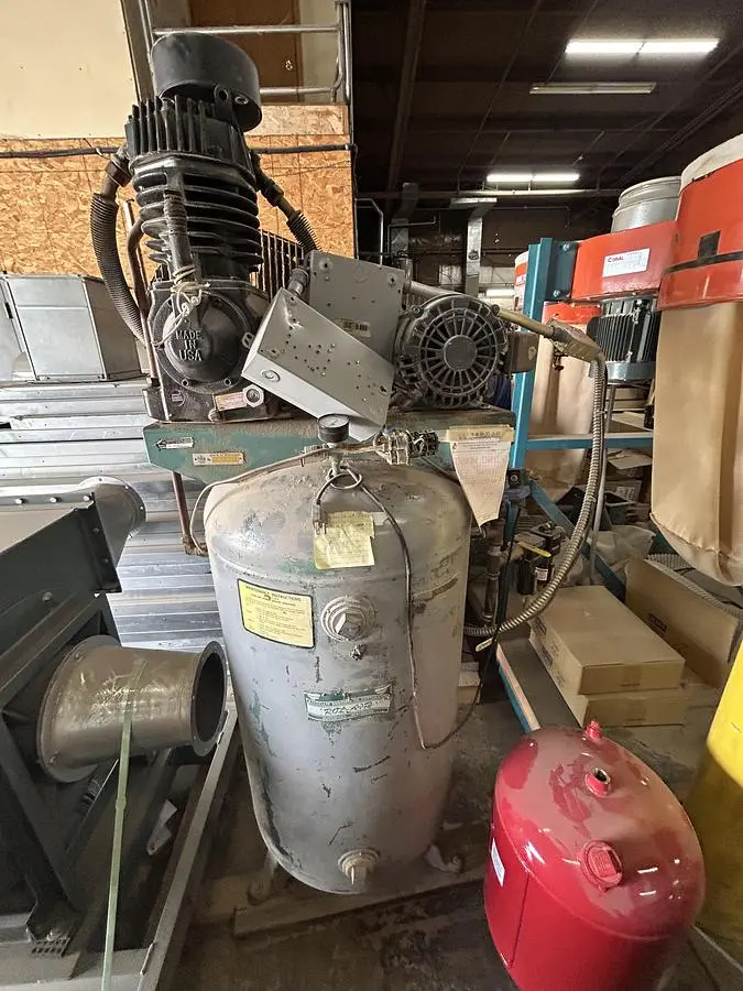 Speed Air 2 Stage Compressor w Rol-air 80 Gal tank