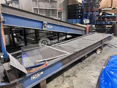 Used UNKNOWN MANUFACTURER USED 48 INCH X 30 FOOT NON-CLEATED RUBBER BELT INCLINE CONVEYOR Conveyors Illinois US | US Recycling Equipment #1556633