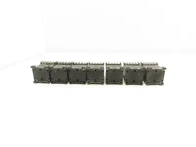 Siemen 3TH2022-0DB4 Contactor Relay 230V 3A 17-30VDC 2NO 2NC Lot Of 7