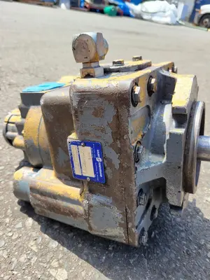Used SAUER SUNDSTRAND 21M-2501AA-RCDX Parts (Hydraulics and Pneumatics) British Columbia CA | Lenmark #266040
