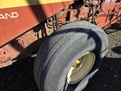USED 1990 NEW HOLLAND 515
