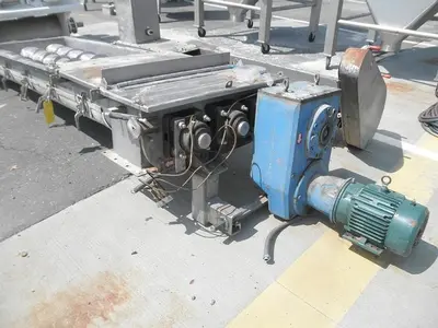 Bin, Bin Bottom, 3-Screw, S/st, 8" x 8', 2 HP #S740520