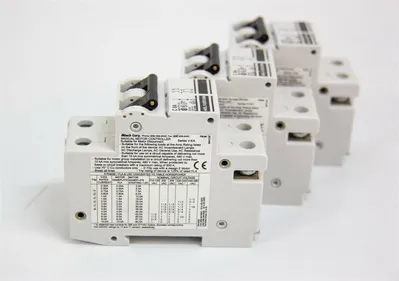 Altech Corp 2CU10 2DU6 2CU8 1GU6 1DU2 1DU3 1ZU05 Circuit Breaker Lot of 12 (8459