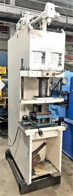 USED 1982 GREENERD PRESSES GREENERD HC-40-35R14 PRESS