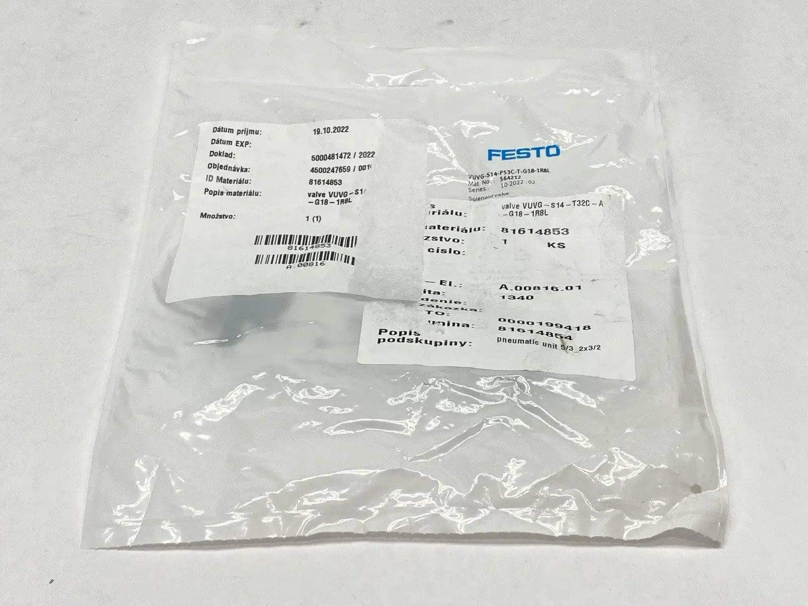 VUVG-S14-P53C-T-G18-1R8L | Festo  Pneumatic Solenoid Valve 564212 - New
