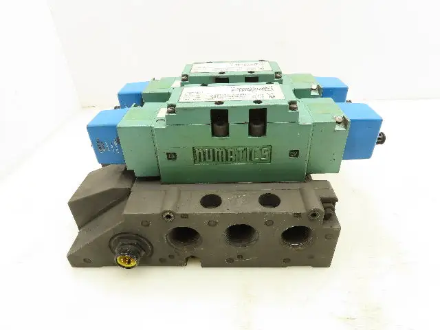 Numatics 134BB515MP00061 Directional Control Solenoid Valve Pneumatic Lot of 2