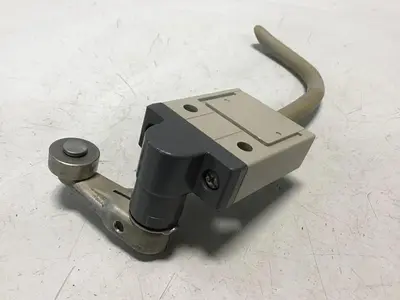 USED OMRON D4C-1620