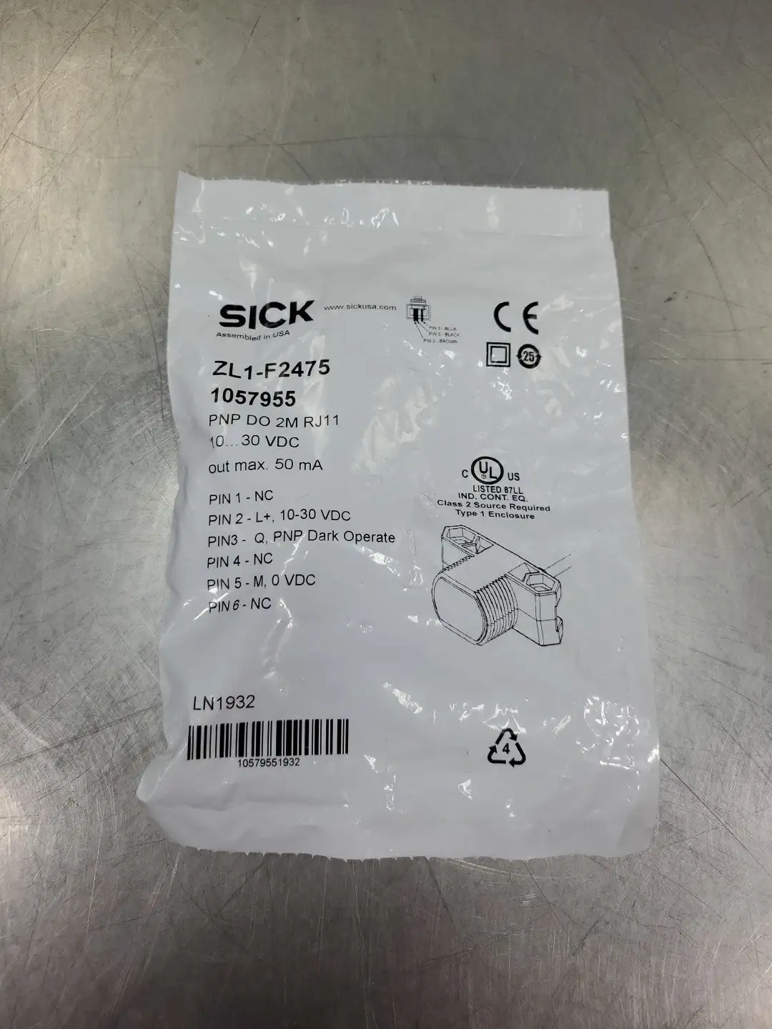 Sick ZL1-F2475 Photoelectric Sensor, 10-30VDC, P/N:1057955. 5C-28/1