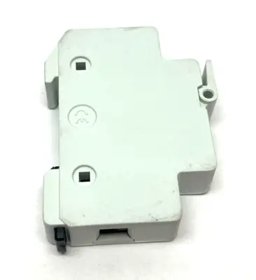 USED FERRAZ SHAWMUT ULTRASAFE MIDGET FUSE HOLDER