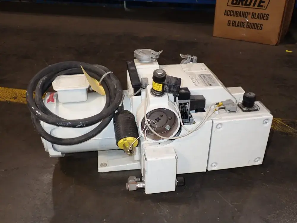 USED LEYBOLDHERAEUS D16BCS