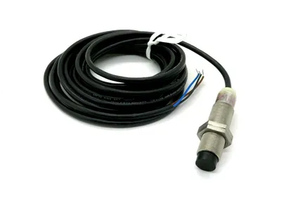 NEW CUTLER HAMMER E57LBL18T111E5 PROXIMITY SENSOR