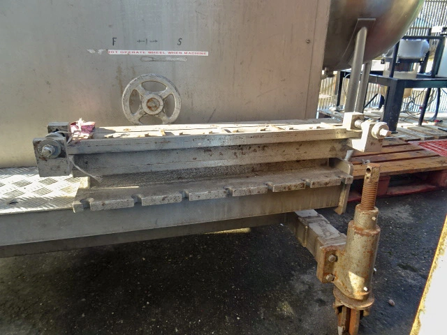 BCH JKTD Horizontal Auger Screw Extruder 120 mm dia x 2000 mm long