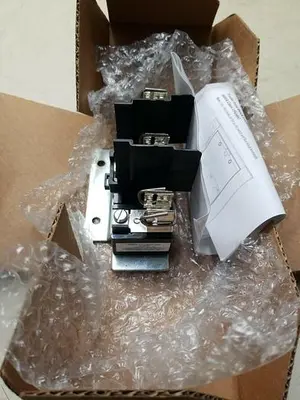 New | in-Stock ALLEN BRADLEY FUSE BLOCK TRAILER Fuse Accessories Michigan US | ND Industrial Surplus #1226881