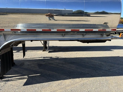 Used 2011 WALKER MILK TANKER TRAILER Tanker Trailers Michigan US | Miedema Asset Management Group #1709508